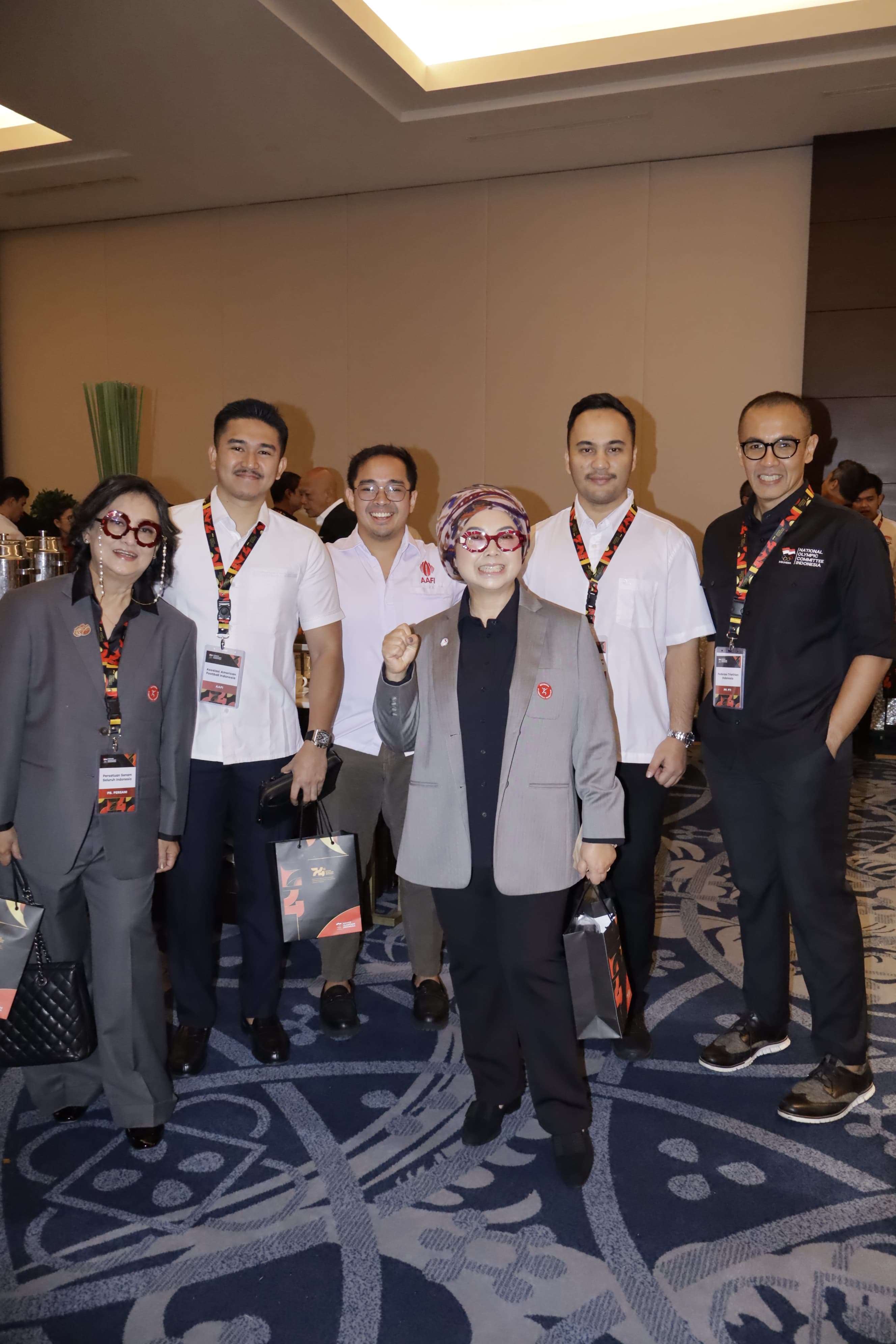 Ketua Umum AAFI bersama peserta rapat
